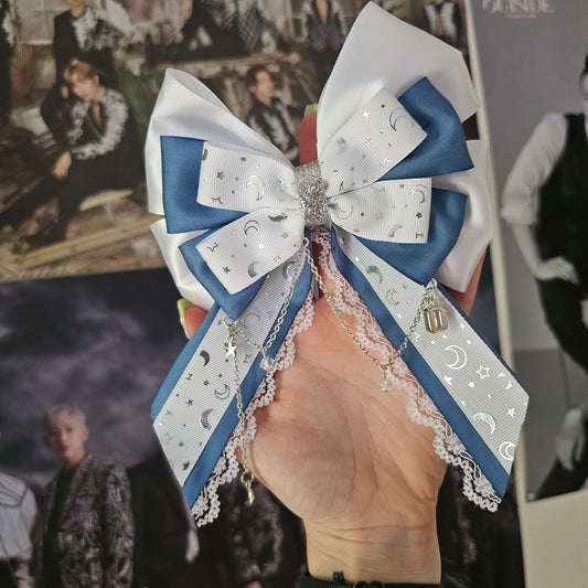 Oneus Themed Lightstick Bow