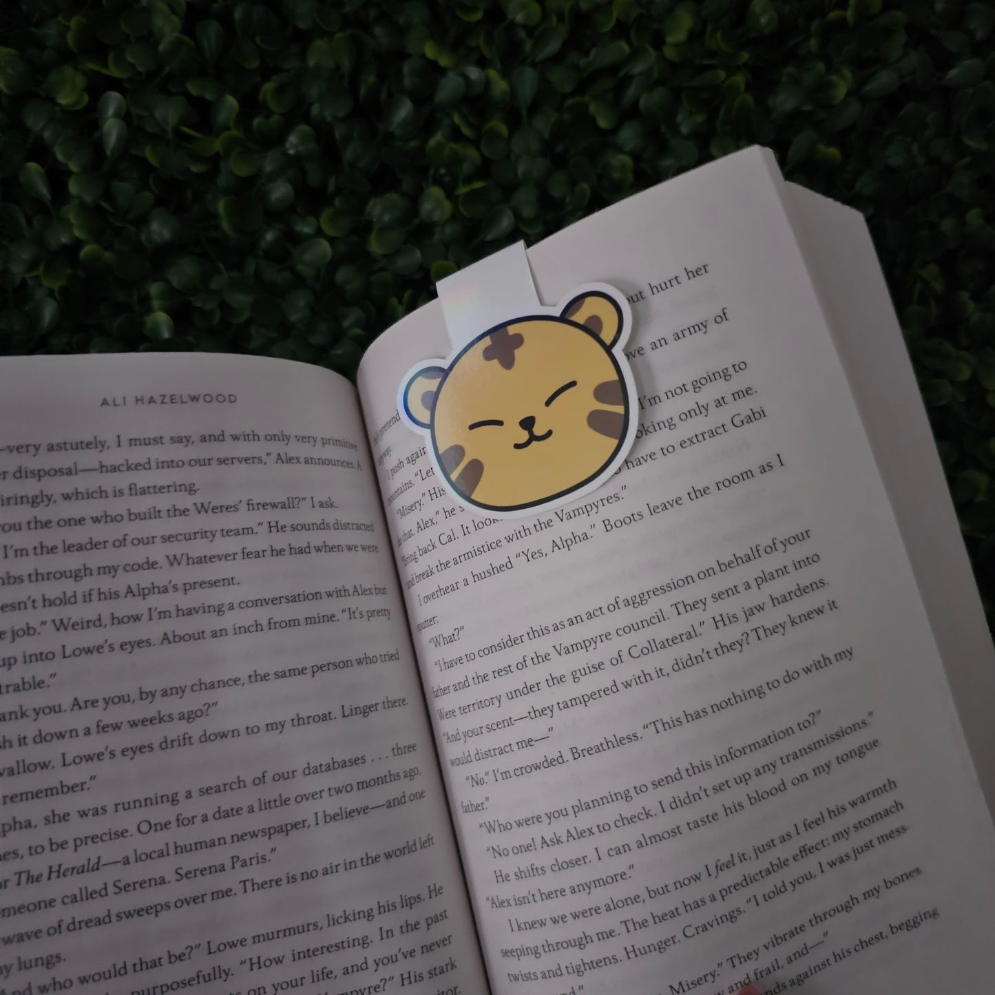 MINITEEN Bookmarks
