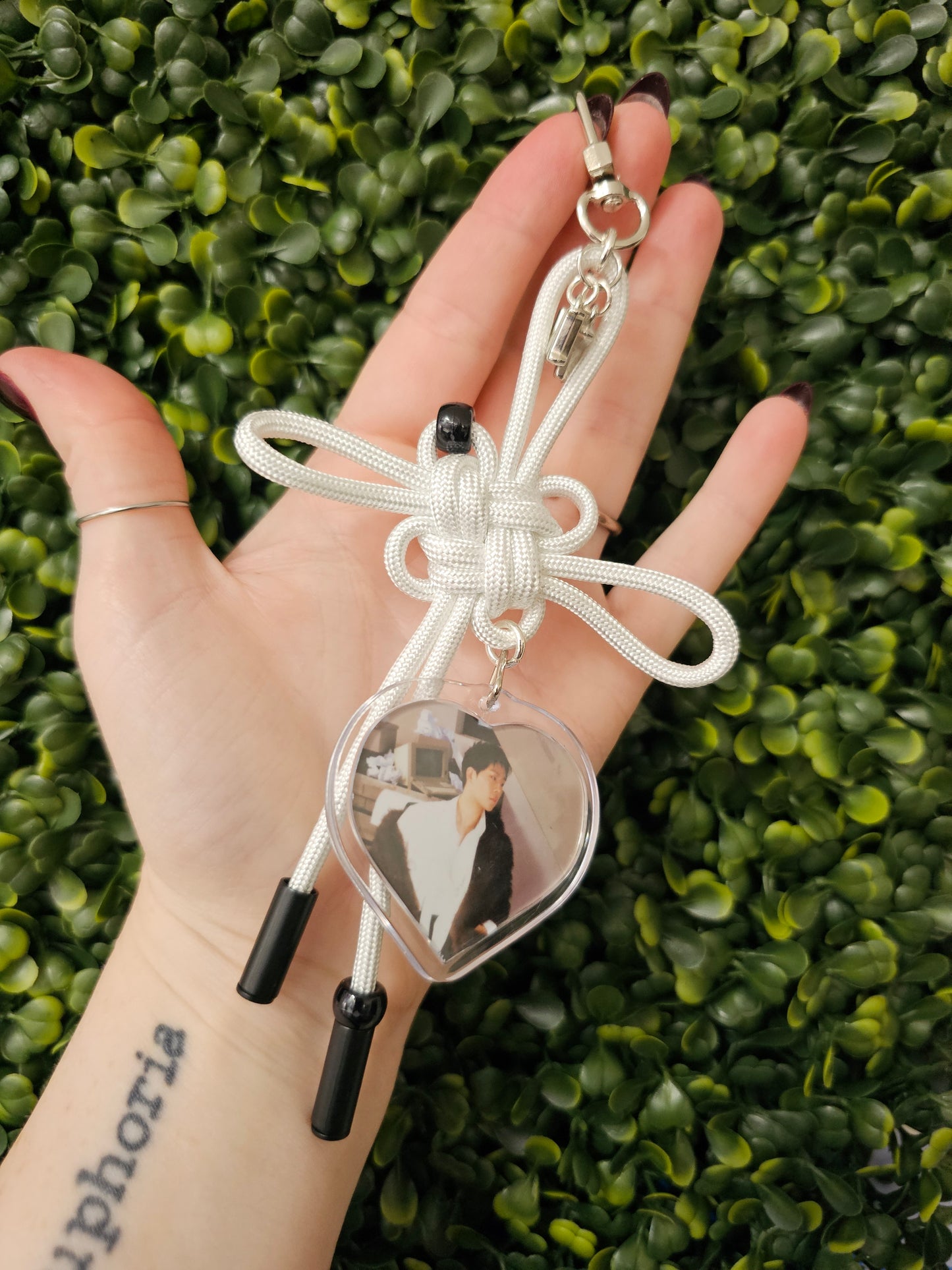 Monsta X Lucky Knots