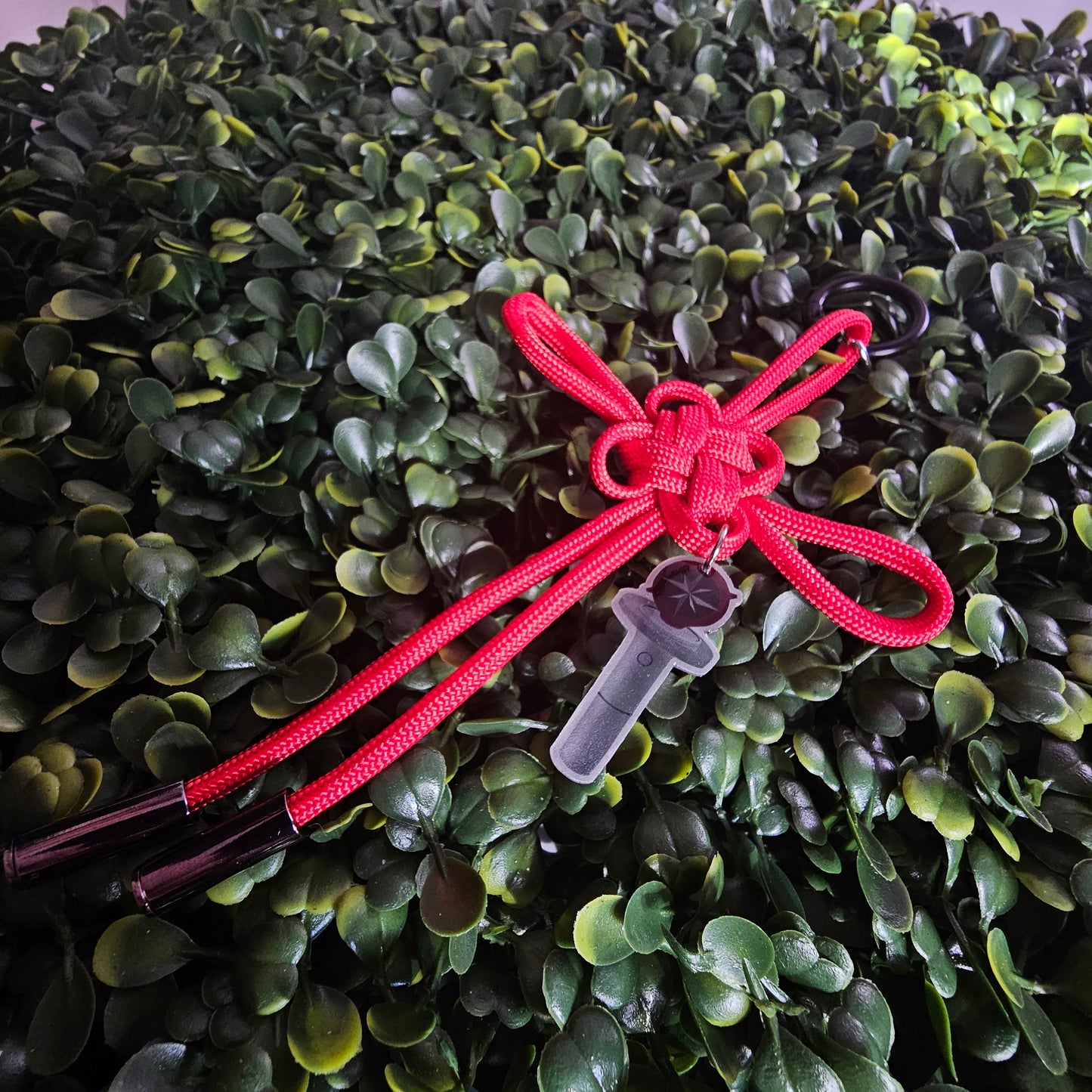 Stray Kids Lucky Knot Keychain