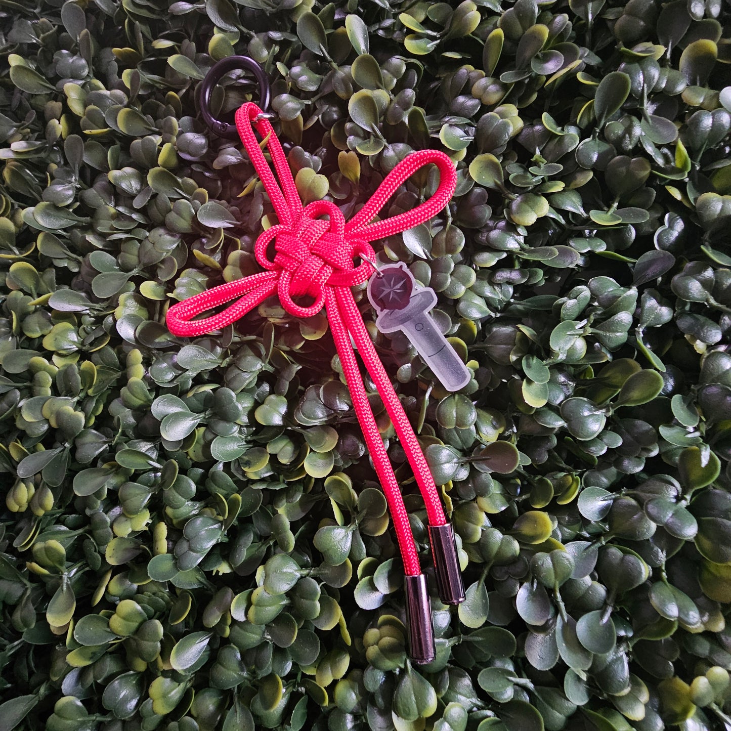 Stray Kids Lucky Knot Keychain